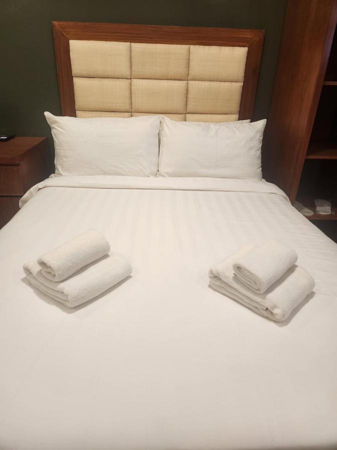Hotel Herencia 625 Daraga  外观 照片