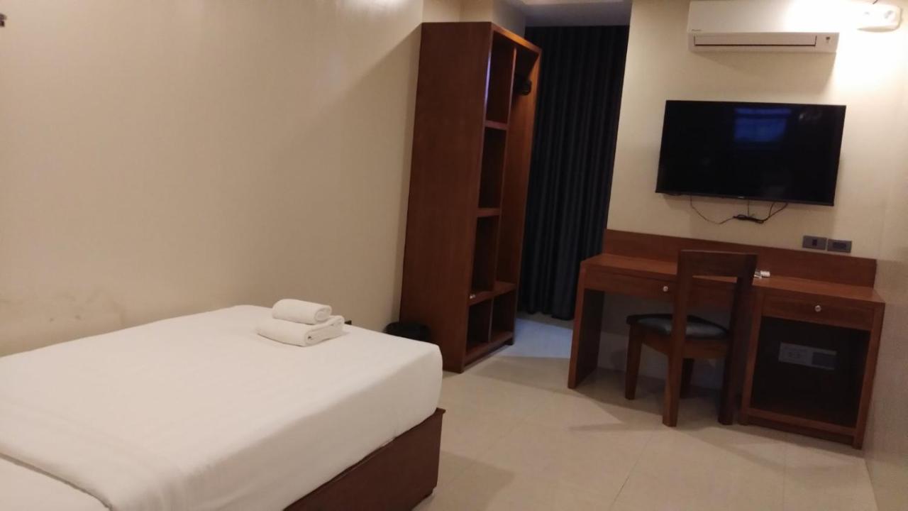 Hotel Herencia 625 Daraga  外观 照片